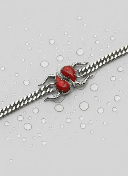 Bracelet First Blood Rakhs avec reflets – acier inoxydable et jaspe rouge porté